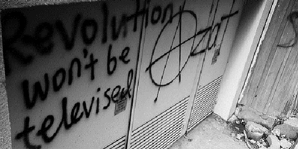 Il cadavere della rivoluzione non va in onda. Istanbul. Passione, Gioia, Furore